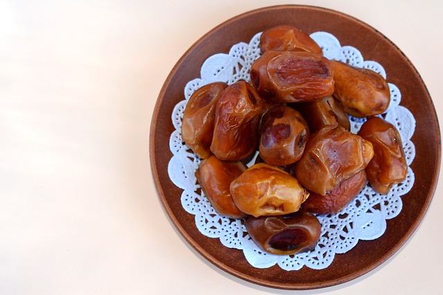 Dried dates