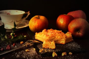 Apple Streusel Cheesecake