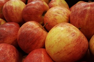 Apples With Crunchy Topping