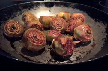Pan-fried Artichokes With Basil and Pine Nuts