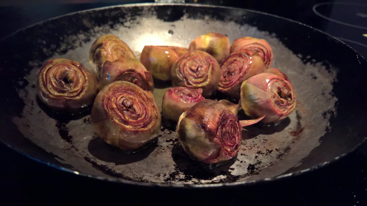 Pan-fried Artichokes With Basil and Pine Nuts