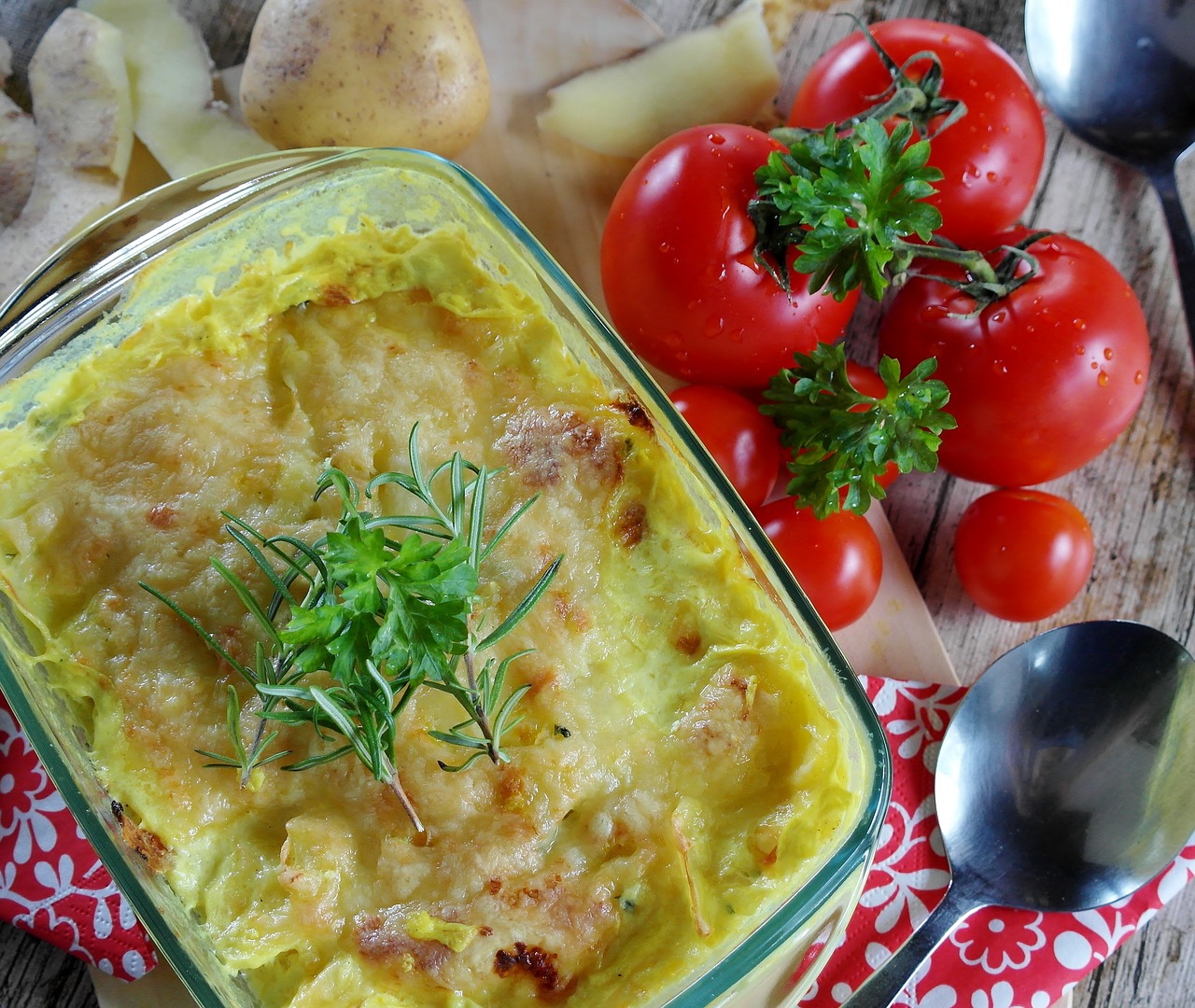 Au Gratin Chicken and Potato Bake