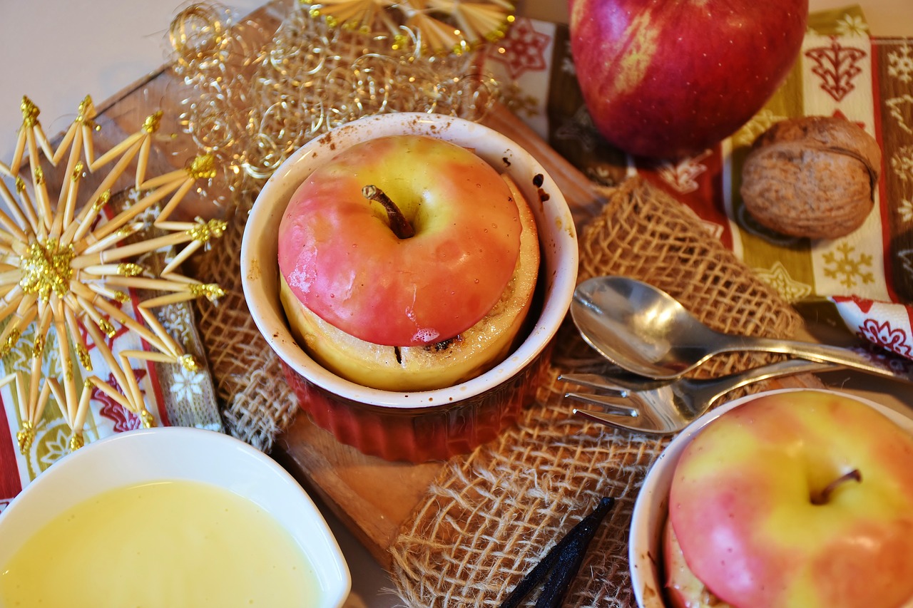 Baked Apples with Vanilla Sauce