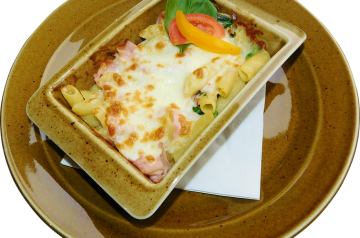 Baked Penne and Cheese with Spinach