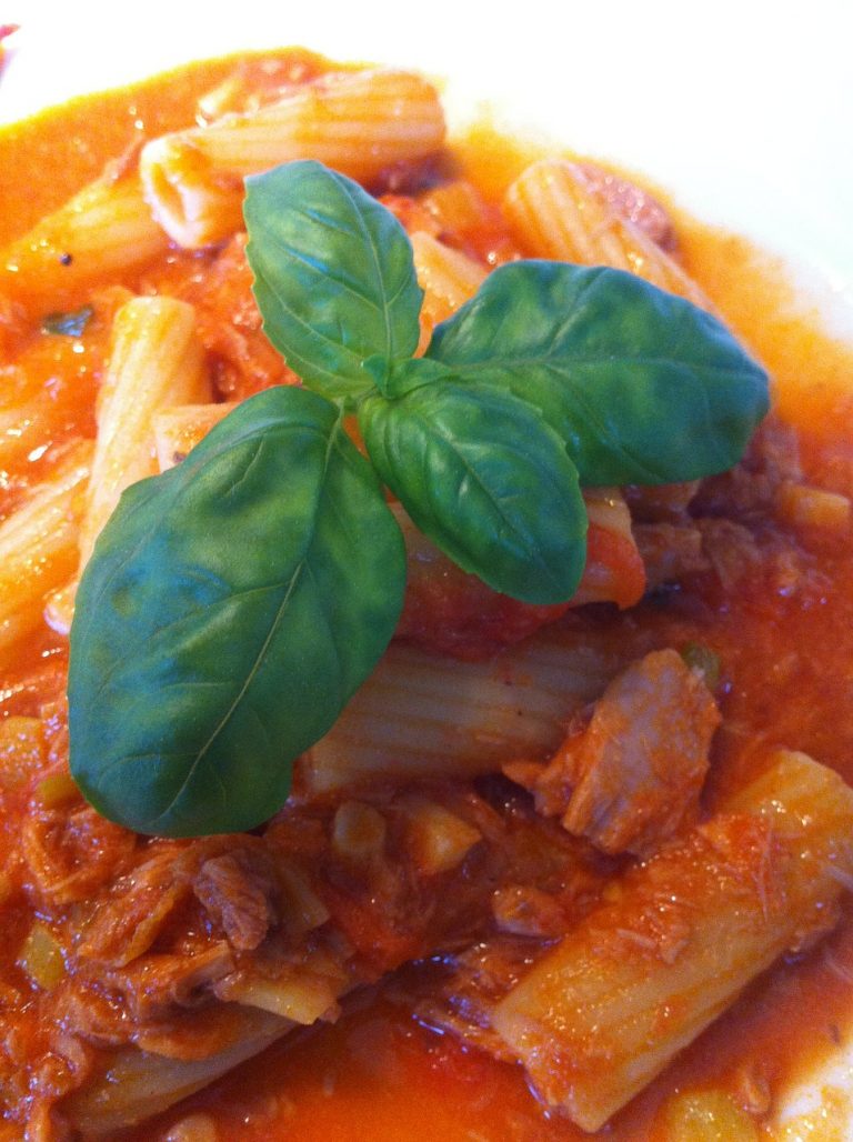 Baked Penne With Red Pepper Sauce