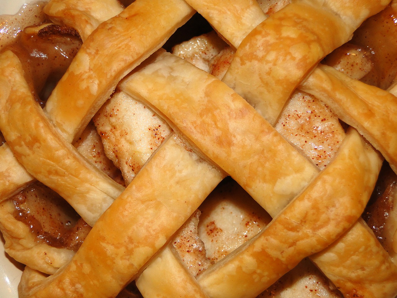 Baked Potatoes and Onion Pie