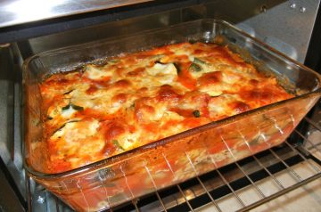 Baked Zucchini With Cheddar Cheese