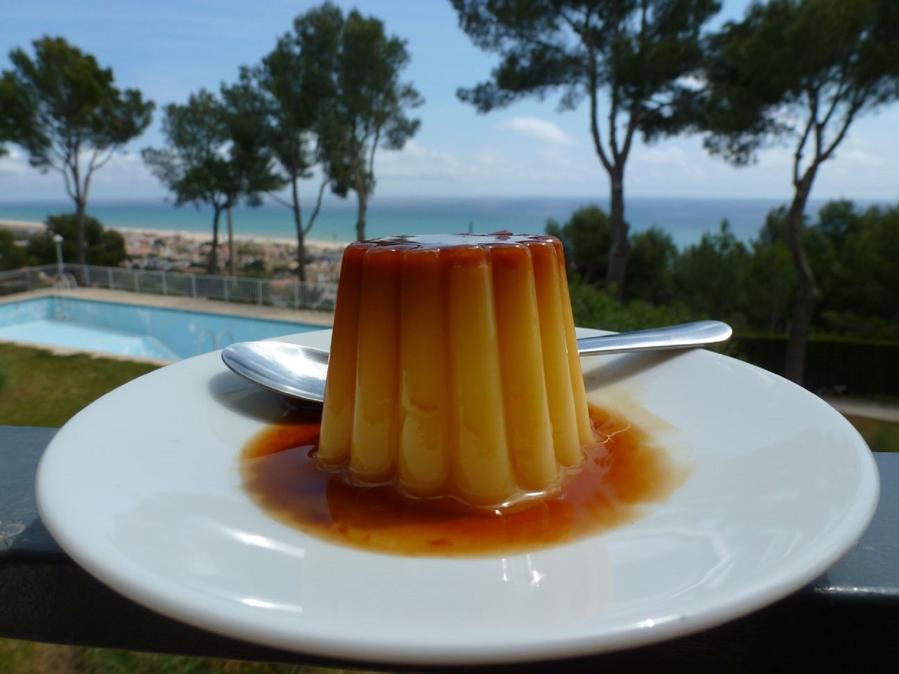 Bananas Baked With Custard