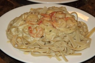 Barb's Easy Shrimp Alfredo With Rotini Pasta