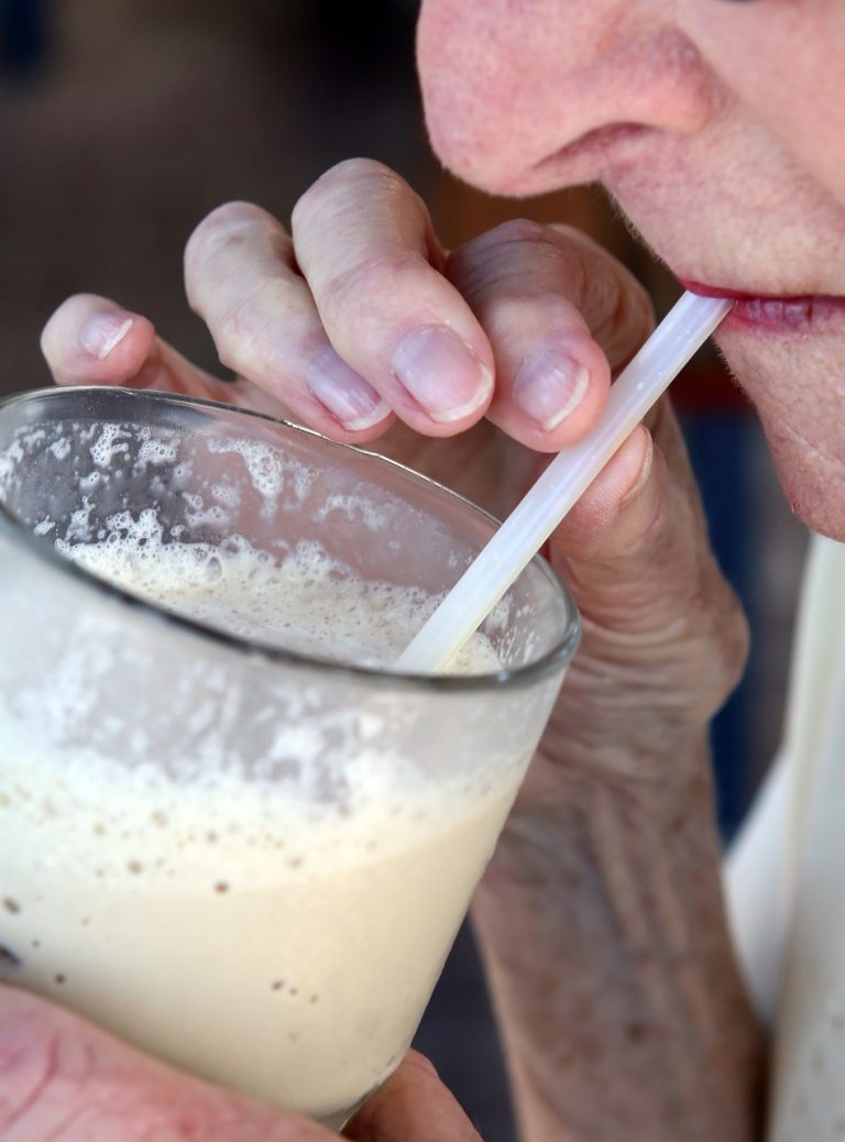 Cinnamon Vanilla Milk Shake