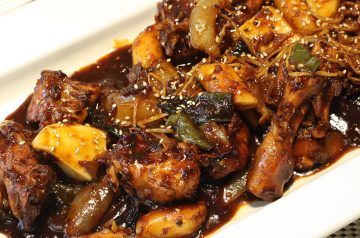 Braised and Barbecued Chicken Thighs