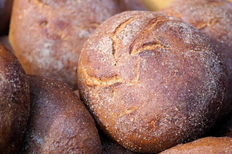 Caramelized Crust Cinnalicious Loaf Cake