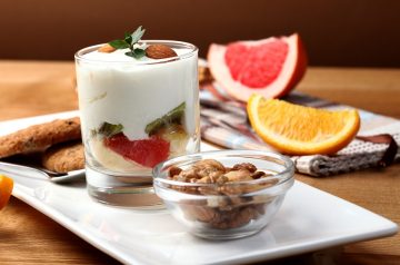 Yogurt With Honey and Walnuts