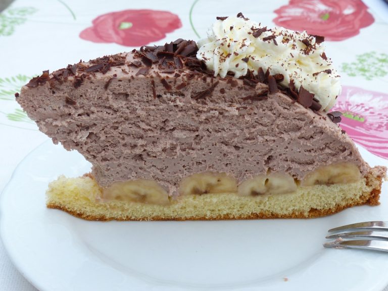 Banana Cream Cake