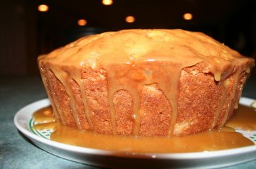 Caramel Apple Cake