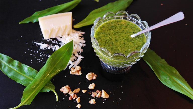 Cheese Ball with Pesto