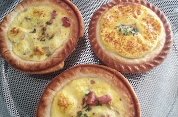 Cheesy Hot Quiche Squares