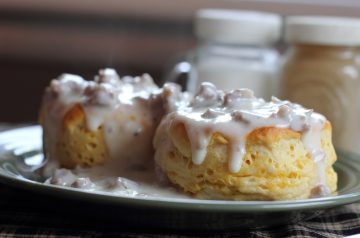 Chicken and Gravy With Biscuit Topping