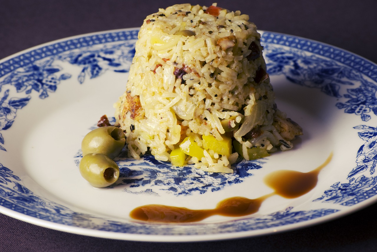 Spanish Chicken With Rice and Olives