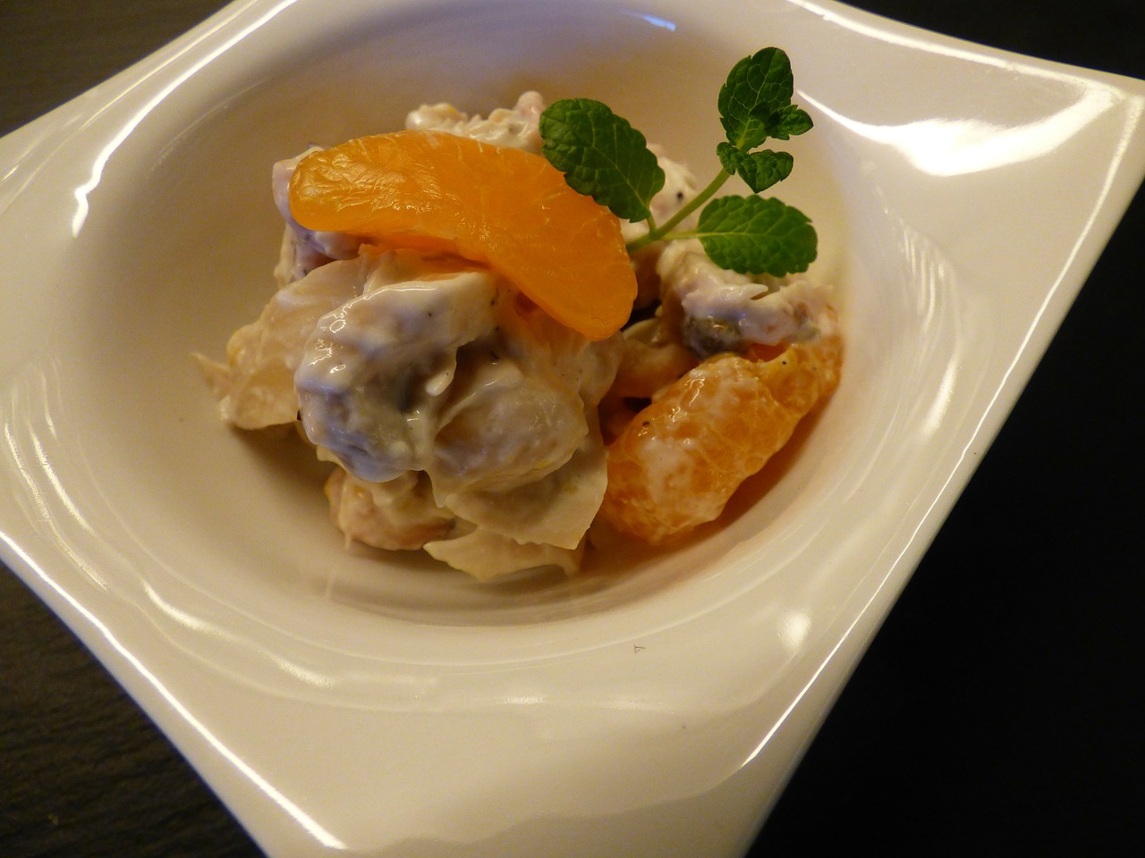 Cashew Chicken Salad With Mandarin Oranges