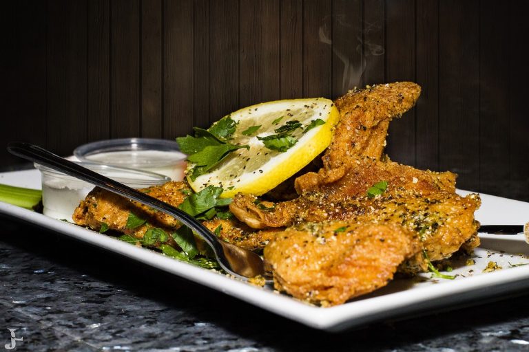Chicken Wings With Lemon and Cracked Pepper