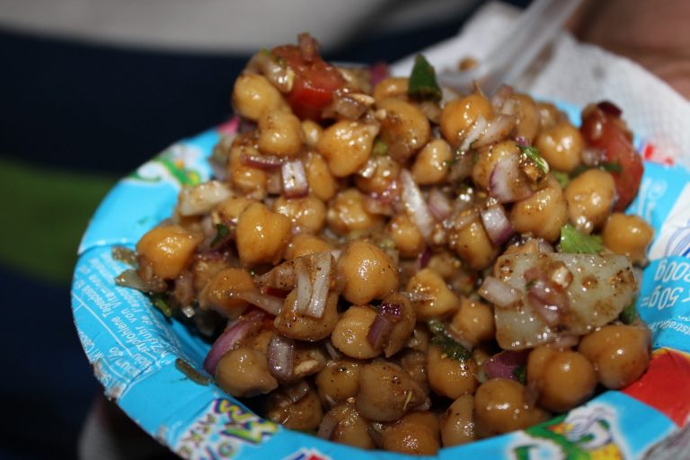 Chickpea and Onion Sandwich