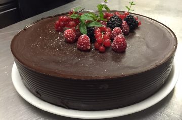 Blackberry Chocolate Cake