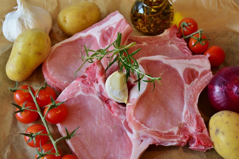 Prudhomme's Baked Pork Chops With Onion Gravy