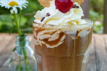Coffee Punch with Ice Cream Floats