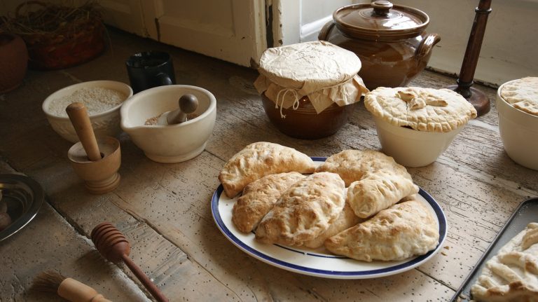 Karelian Pasties - Karjalan Piirakat
