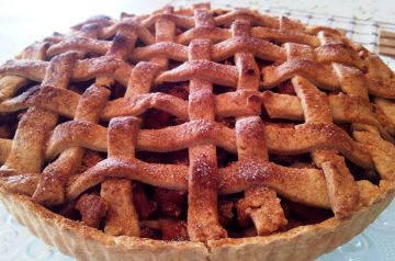Cranberry Apple Pie with Soft Gingersnap Crust