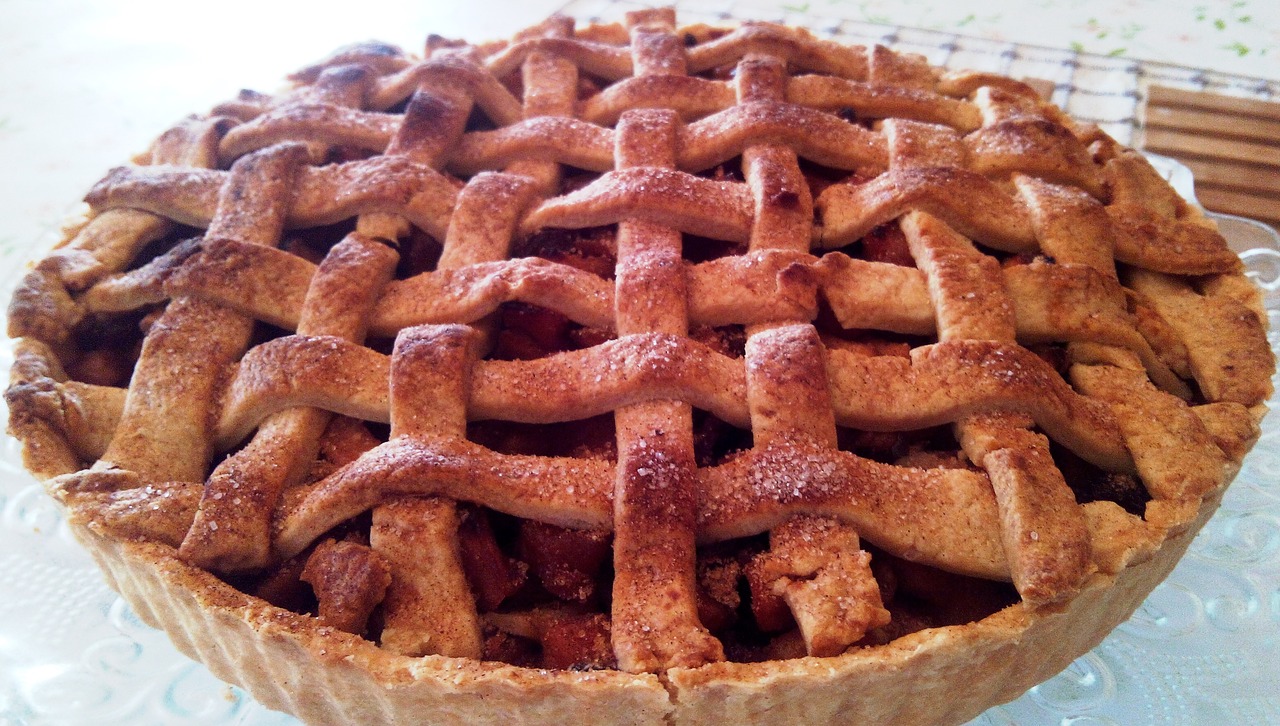Cranberry Apple Pie with Soft Gingersnap Crust