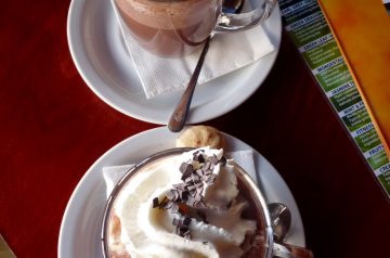 Chocolate Meringue Fudge Cups