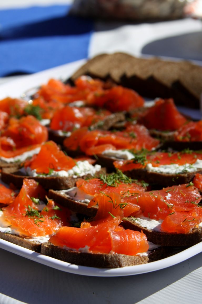 Dill-Mustard Grilled Salmon