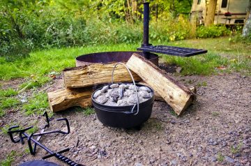 Dutch Oven Campfire Cobbler