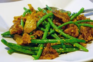 Eggplant Stir-Fried with Pine Nuts