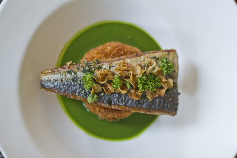 Erbsenpuree (Yellow Split-Pea Puree)