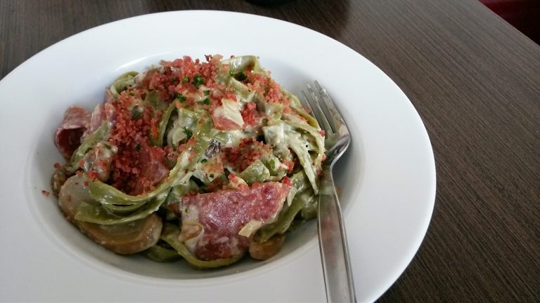 Fettuccine With Mascarpone and Basil