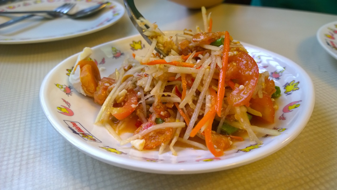 Fire and Ice Salad (Papaya Shrimp Salad)