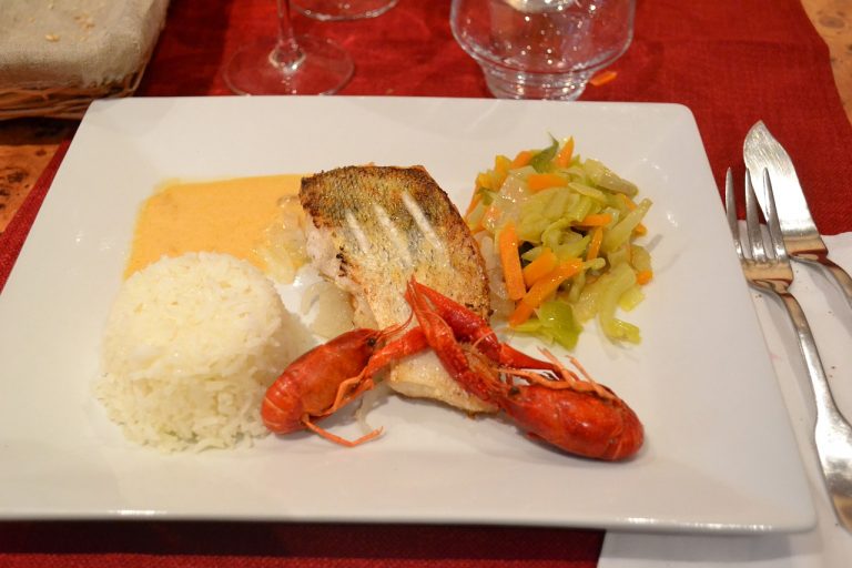 Shrimp and Rice With Sweet Red Sauce