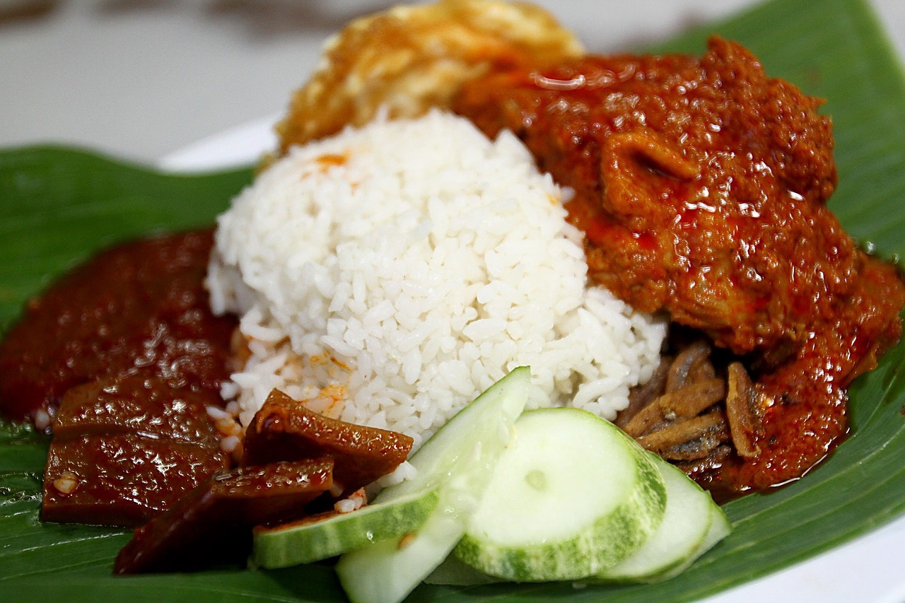 Malay Style Coconut Rice (Nasi Lemak)