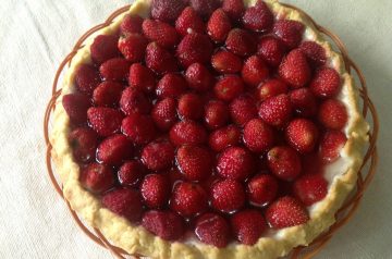 Fresh Crustless Strawberry Pie