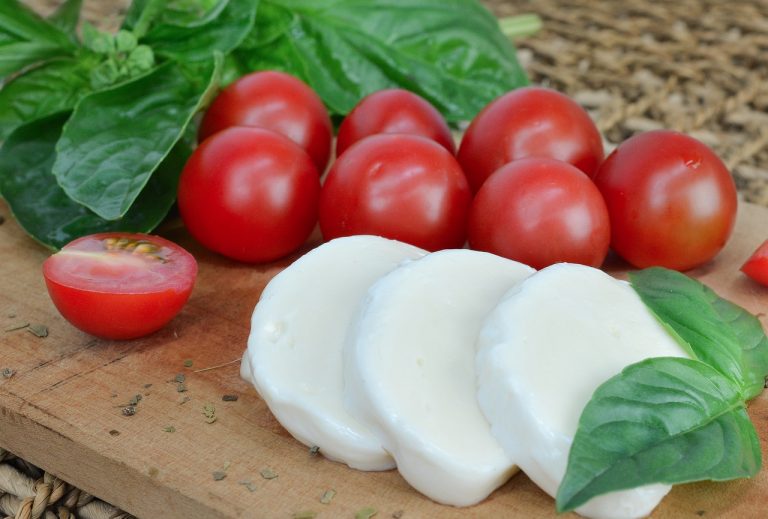 Fresh Mozzarella With Basil