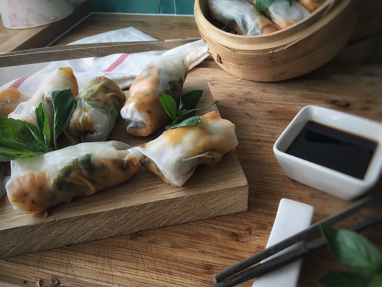 Fresh Thai spring rolls