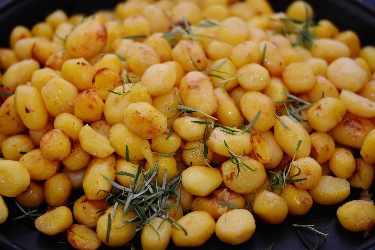 Garlic and Rosemary Potatoes