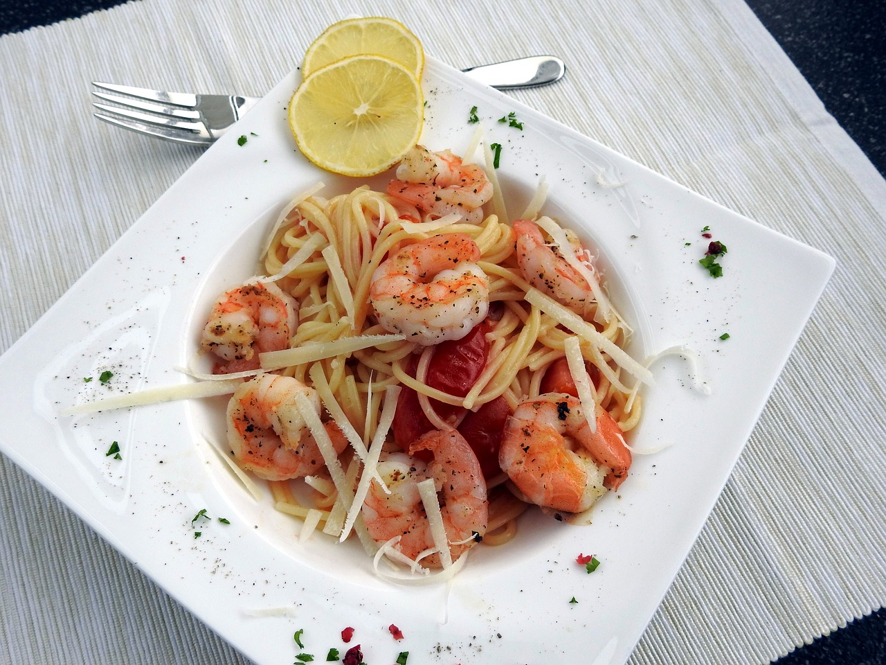 Garlic Shrimp No Yolks Noodles