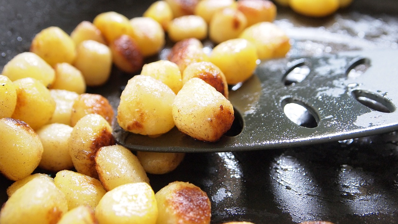 Garlic Skillet Potatoes