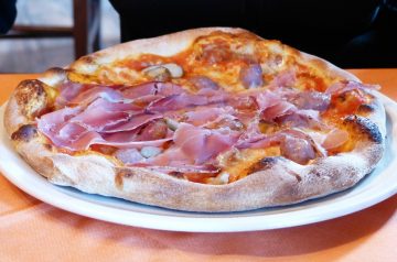 Hamburger-Crust Pizza