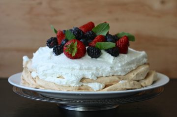 Irish Cream Cheesecake With Mixed Berries
