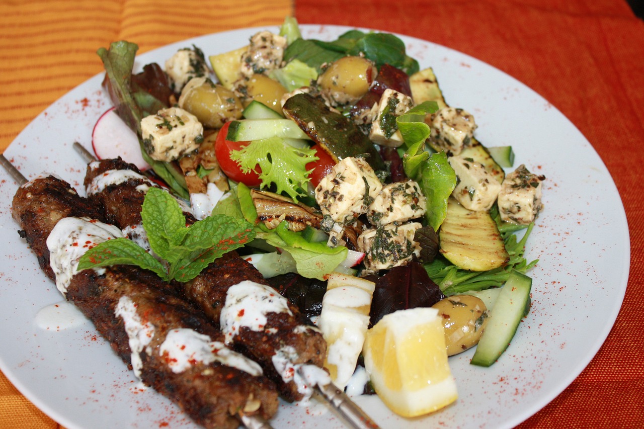 Greek Grilled Pita Salad